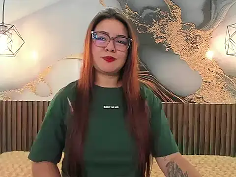 Snapshot of ElyinnRojas chatting on March 2026 12:33:01 PM ElyinnRojas online show from March 2026 12:33:01 PM