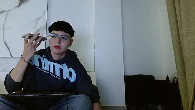 Jean Martiiinez online show from February 2026 01:25:02 AM