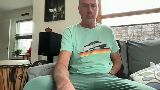 Snapshot of Guy__Grey chatting on April 2026 01:18:01 PM Guy Grey online show from April 2026 01:18:01 PM