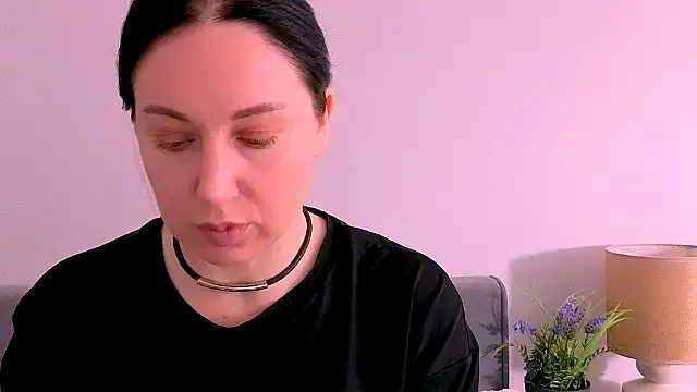 MiaFair online show from April 2026 03:17:01 PM