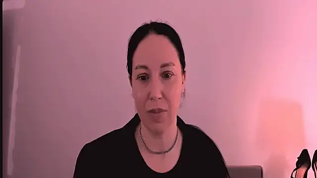 MiaFair online show from May 2026 03:55:02 PM