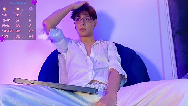 lui x dust online show from April 2026 03:20:01 AM