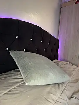 Paulha  miller online show from March 2026 05:07:02 PM