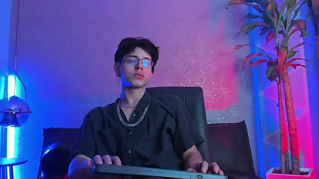 Angel scott2 online show from March 2026 11:27:02 AM