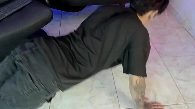 Angel scott2 online show from April 2026 11:52:01 AM