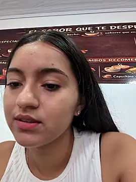 DulceCaroX online show from May 2026 12:45:02 PM
