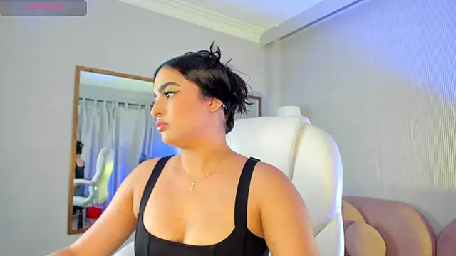 Snapshot of Stephany_Harlot chatting on April 2026 10:21:02 PM Stephany Harlot online show from April 2026 10:21:02 PM