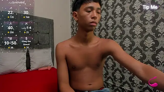 Little Twink19x online show from May 2026 07:53:02 PM