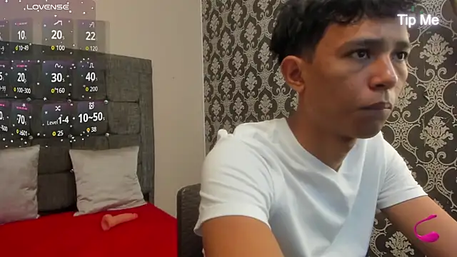 Little Twink19x online show from May 2026 07:30:02 PM
