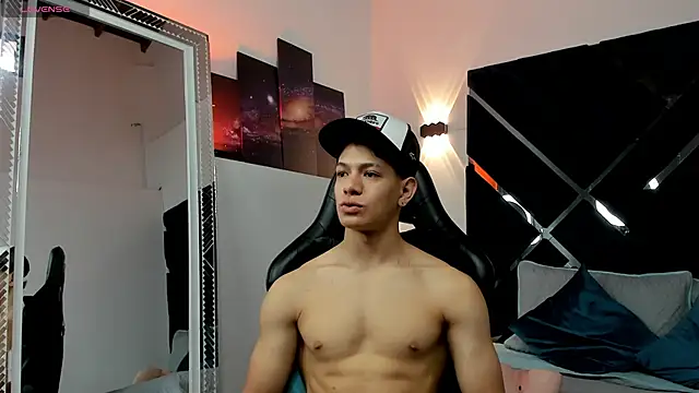 TonyPetrovjs online show from May 2026 04:28:01 PM
