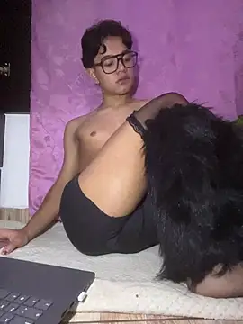 Snapshot of VixHot15 chatting on April 2026 04:09:02 AM VixHot15 online show from April 2026 04:09:02 AM