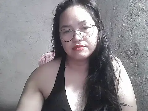 Snapshot of wildchinita00 chatting on June 2026 08:35:02 PM wildchinita00 online show from June 2026 08:35:02 PM