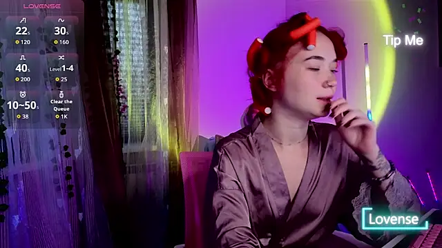 Snapshot of WendyCandy18 chatting on March 2026 03:25:01 AM WendyCandy18 online show from March 2026 03:25:01 AM