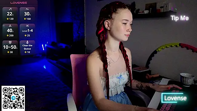 Snapshot of WendyCandy18 chatting on July 2026 03:12:02 AM WendyCandy18 online show from July 2026 03:12:02 AM