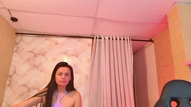 Snapshot of QueenSallyDesire chatting on March 2026 01:55:01 AM QueenSallyDesire online show from March 2026 01:55:01 AM