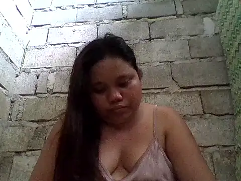 sweetlyn31 online show from May 2026 02:19:02 AM