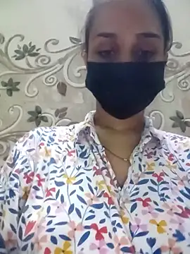Vandana122 online show from May 2026 10:56:01 AM