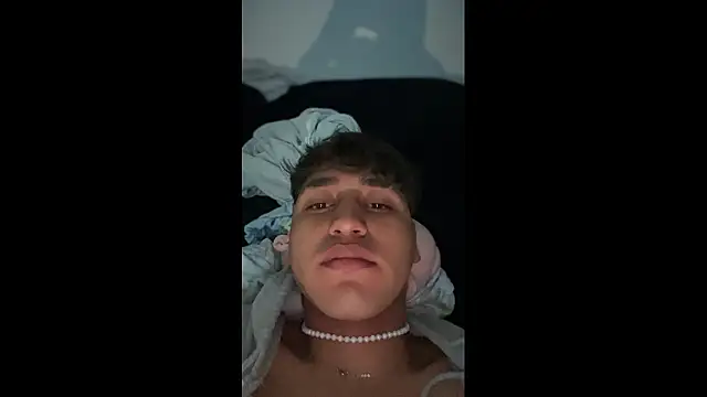 Alejandroml2 online show from March 2026 07:11:02 AM