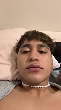Alejandroml2 online show from June 2026 05:43:01 AM