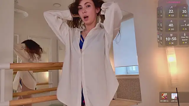 Snapshot of Scarlet_Muse_ chatting on May 2026 11:15:02 AM Scarlet Muse online show from May 2026 11:15:02 AM