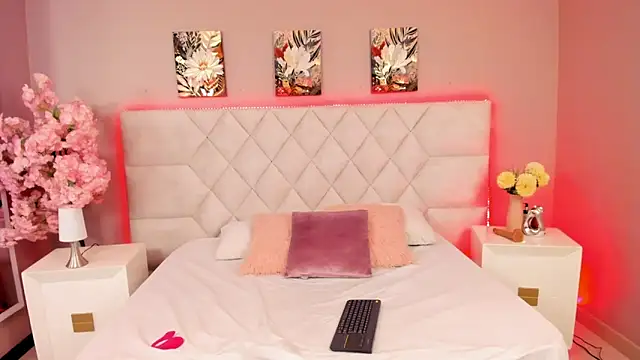 Bianca Monroe  online show from March 2026 08:12:01 PM