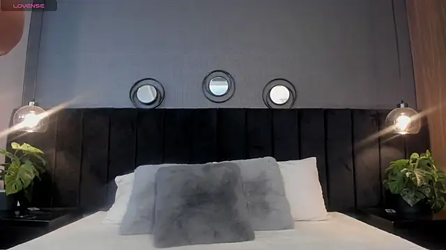 Snapshot of Bianca_Monroe_ chatting on June 2026 12:19:01 PM Bianca Monroe online show from June 2026 12:19:01 PM