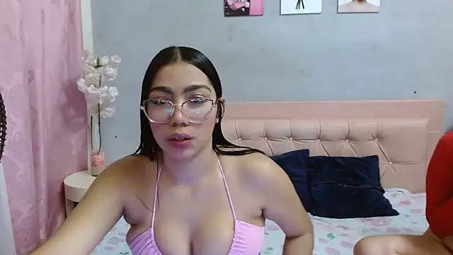 Eleanor Rouillard online show from April 2026 01:04:01 PM