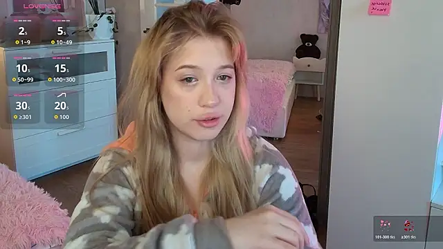 Snapshot of linaloon chatting on February 2026 03:07:02 AM linaloon online show from February 2026 03:07:02 AM