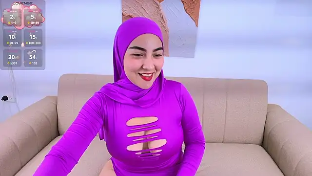 Malika Noor online show from March 2026 11:44:02 PM