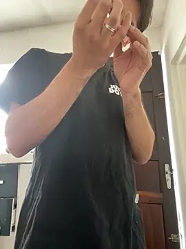 Exclusiveboy69 online show from April 2026 01:17:02 PM