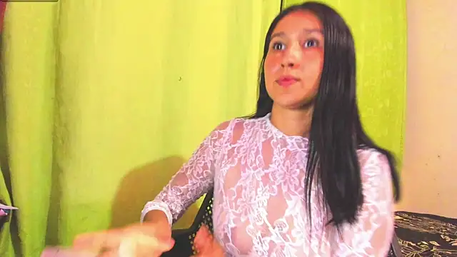 Snapshot of Annipetite_ chatting on May 2026 05:03:01 AM Annipetite online show from May 2026 05:03:01 AM