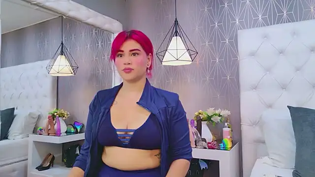 CherryTayloor online show from April 2026 01:29:01 AM
