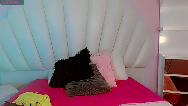 Snapshot of Daniiela_Ember chatting on March 2026 05:00:01 AM Daniiela Ember online show from March 2026 05:00:01 AM