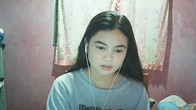 Snapshot of DessertFlower chatting on March 2026 03:56:01 AM DessertFlower online show from March 2026 03:56:01 AM