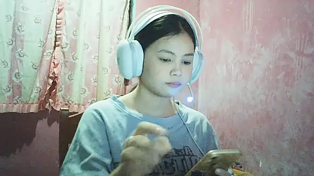 DessertFlower online show from April 2026 03:48:02 AM