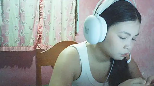 DessertFlower online show from May 2026 03:45:02 AM