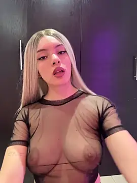 Snapshot of romanovanita chatting on April 2026 04:37:02 AM romanovanita online show from April 2026 04:37:02 AM