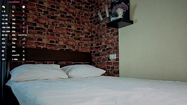 Six Seven7 online show from April 2026 07:07:02 PM