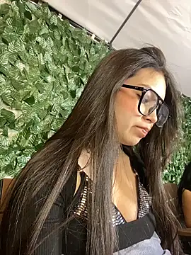 Snapshot of Mady_Pink chatting on March 2026 05:36:02 AM Mady Pink online show from March 2026 05:36:02 AM