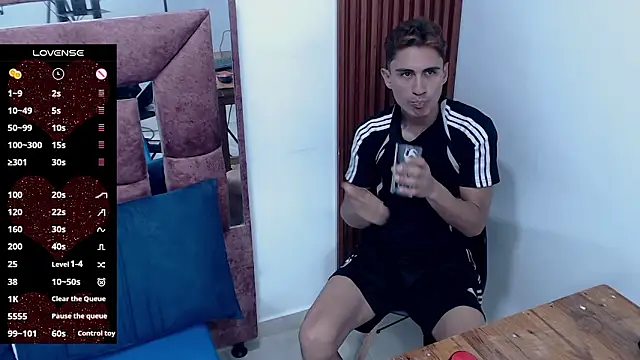 on32 sexlook online show from February 2026 09:04:01 PM