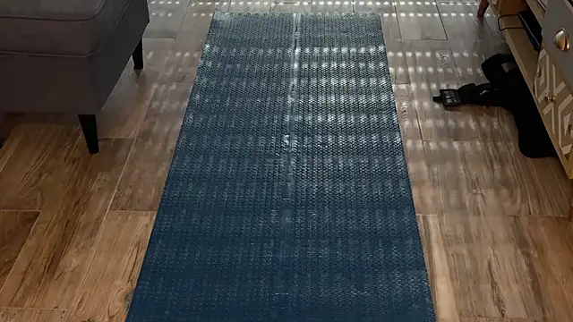 Snapshot of JuliaLuHot80 chatting on February 2026 10:05:01 AM JuliaLuHot80 online show from February 2026 10:05:01 AM