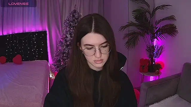 Helen Yesss online show from February 2026 11:11:01 AM