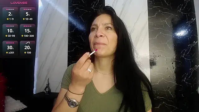 Snapshot of SofiaMoreno_ chatting on April 2026 02:01:01 PM SofiaMoreno online show from April 2026 02:01:01 PM