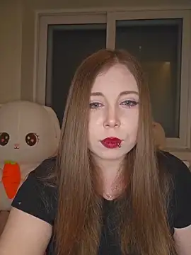 Snapshot of AliceBeverl chatting on February 2026 01:22:02 PM AliceBeverl online show from February 2026 01:22:02 PM