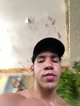 Alejandrososas online show from June 2026 04:05:01 PM