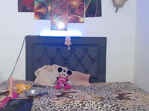 Snapshot of cellesthee chatting on March 2026 08:17:01 AM cellesthee online show from March 2026 08:17:01 AM