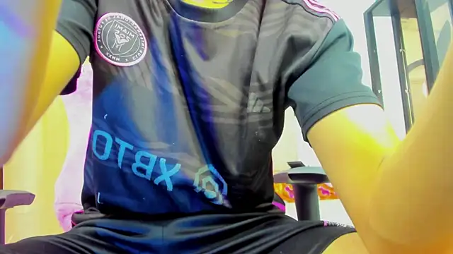 Bad bunnyy  online show from April 2026 12:16:02 PM