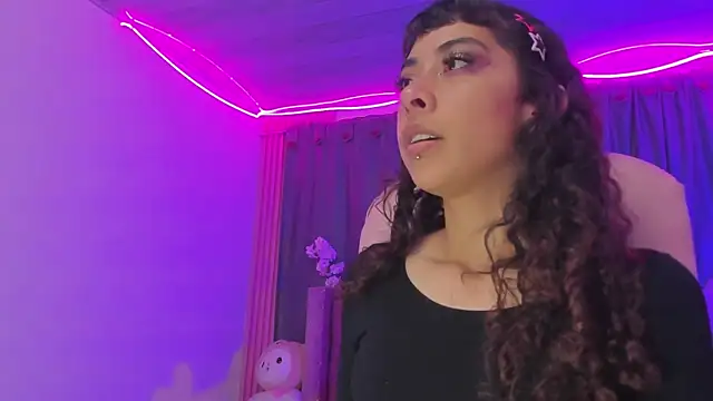 Snapshot of Kiara_lovely chatting on April 2026 03:46:02 AM Kiara lovely online show from April 2026 03:46:02 AM