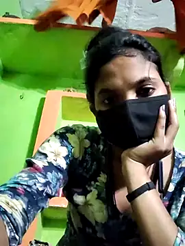 Cute aroshi online show from April 2026 04:14:01 PM