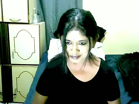 IndianPleasures21 online show from June 2026 06:40:02 PM